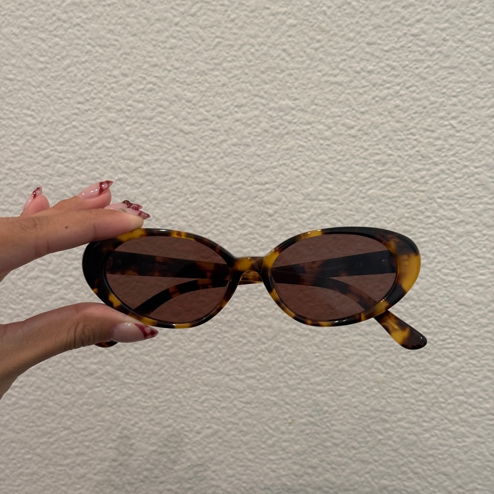 Velvet Canyon Poet Sunglasses